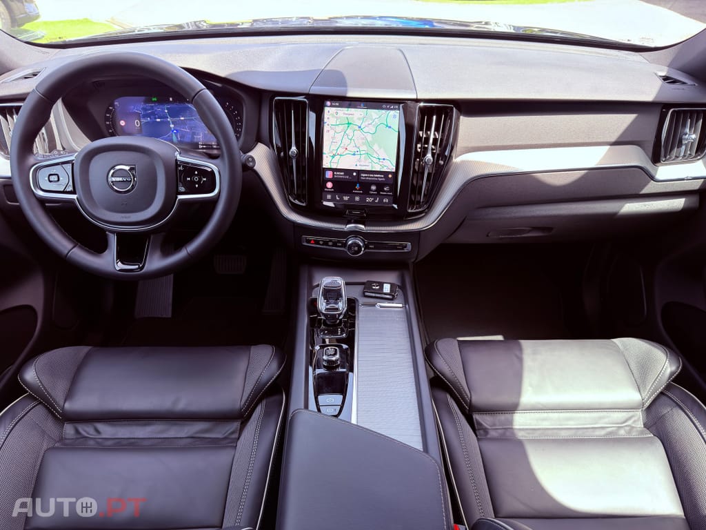 Volvo XC60 2.0 T6 PHEV Black Edition AWD