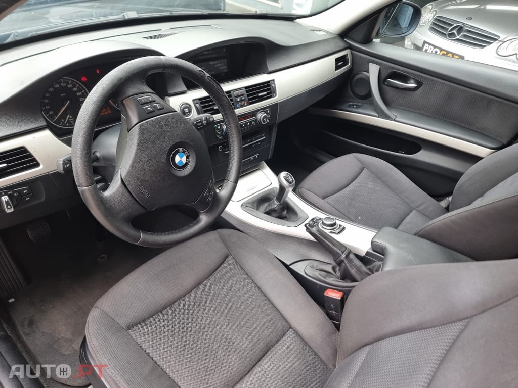 BMW 318 d Touring