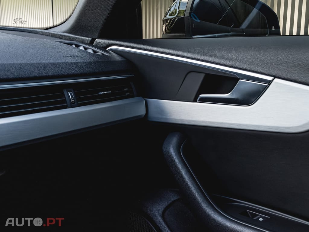 Audi A4 2.0 TDI S-line S tronic