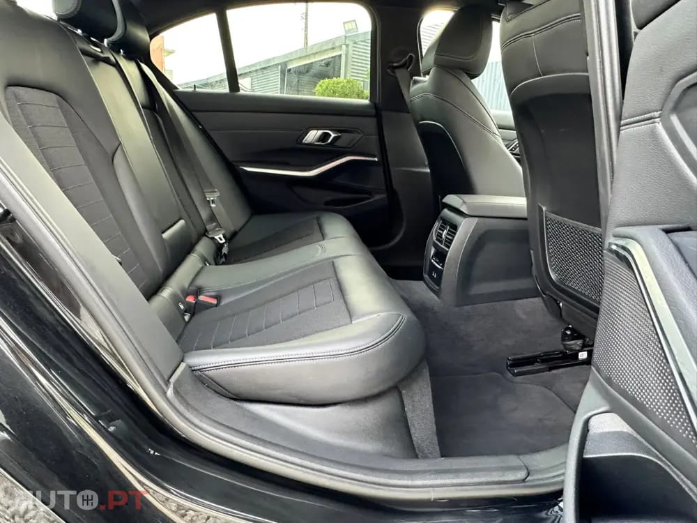 BMW 320 e Line Sport Auto