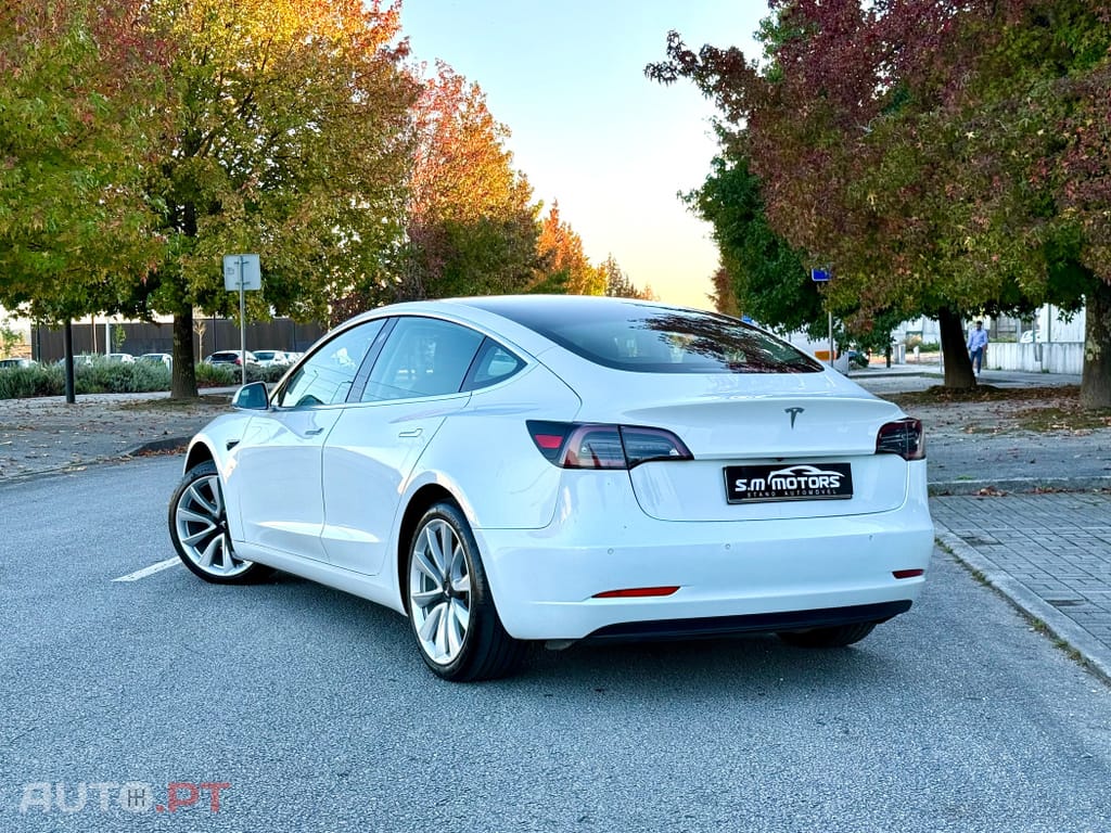 Tesla Model 3 Long Range AWD Dual Motor