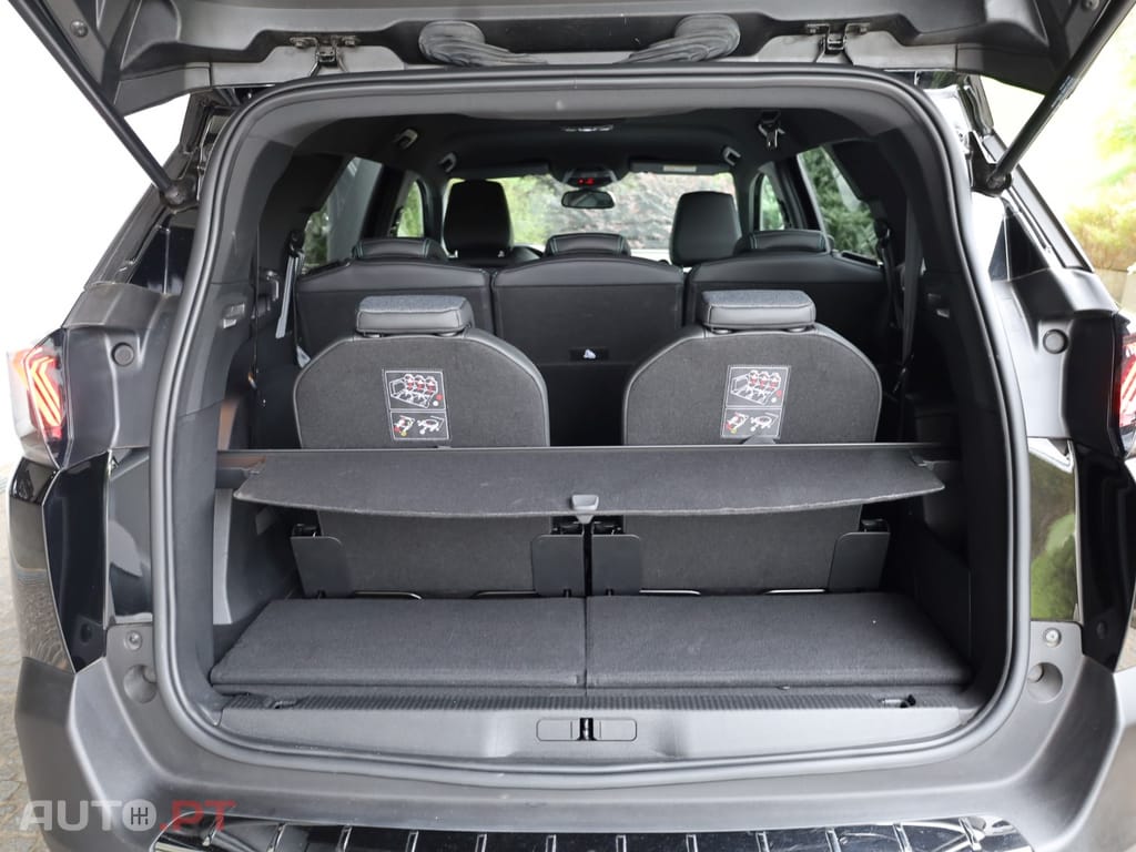 Peugeot 5008 1.2 PureTech Allure EAT8