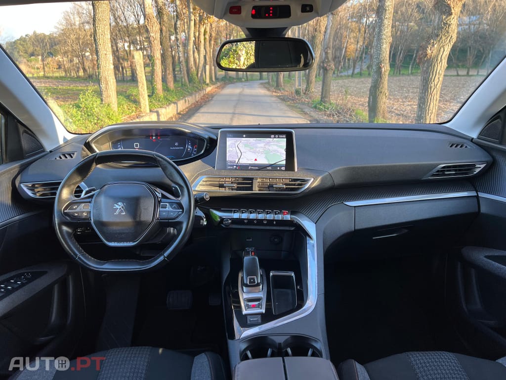 Peugeot 3008 1.6 BlueHDi Active Pack EAT8