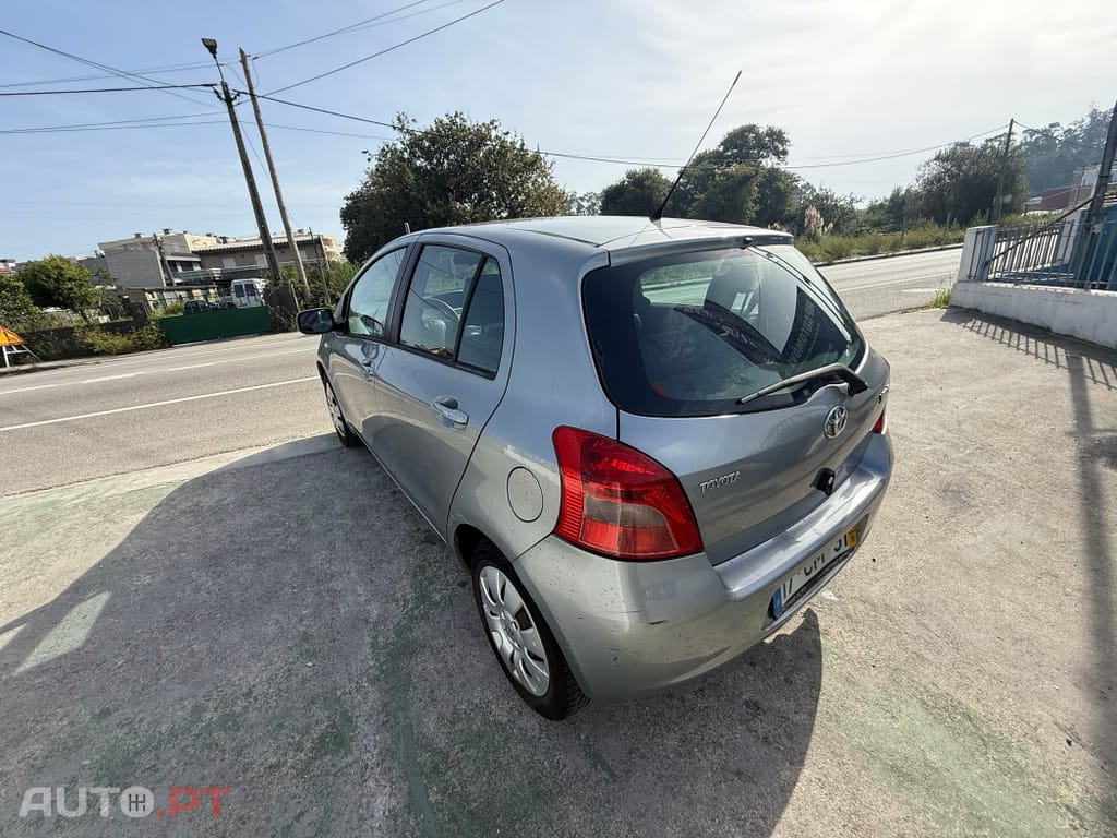 Toyota Yaris 1.0 VVT-i AC