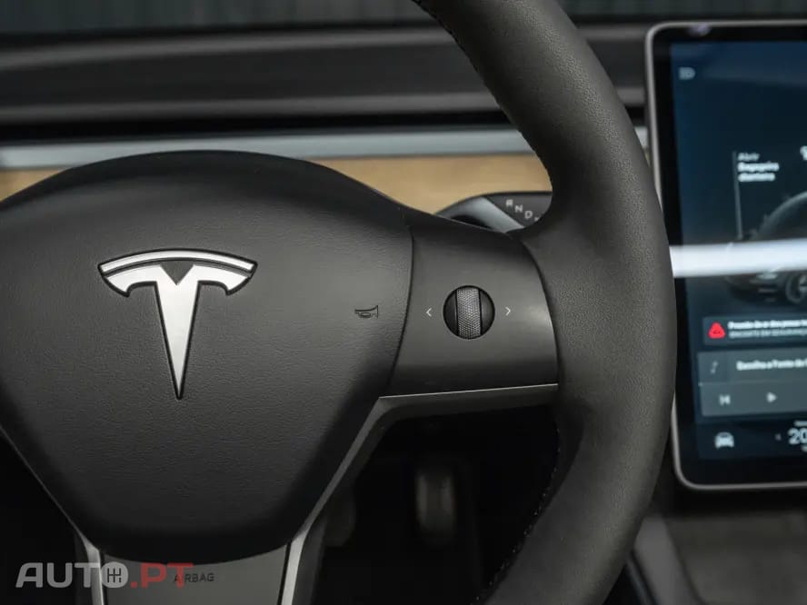 Tesla Model 3 Standard Range Plus RWD