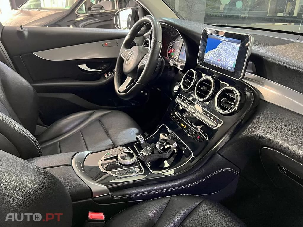 Mercedes-Benz GLC 220 D 4MATIC 9GTRONIC
