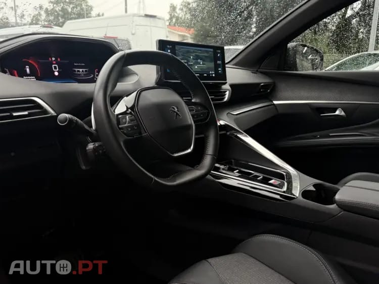 Peugeot 5008 1.2 Hybrid Allure Pack e-DCS6