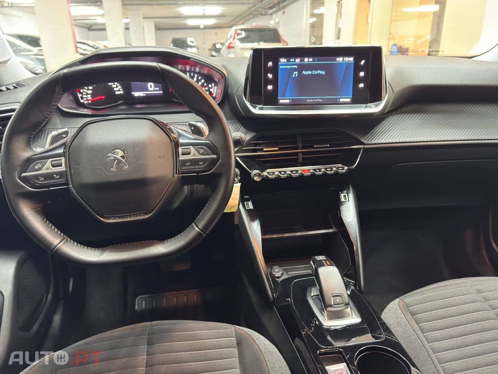 Peugeot 2008 1.2 PureTech Active Pack EAT8