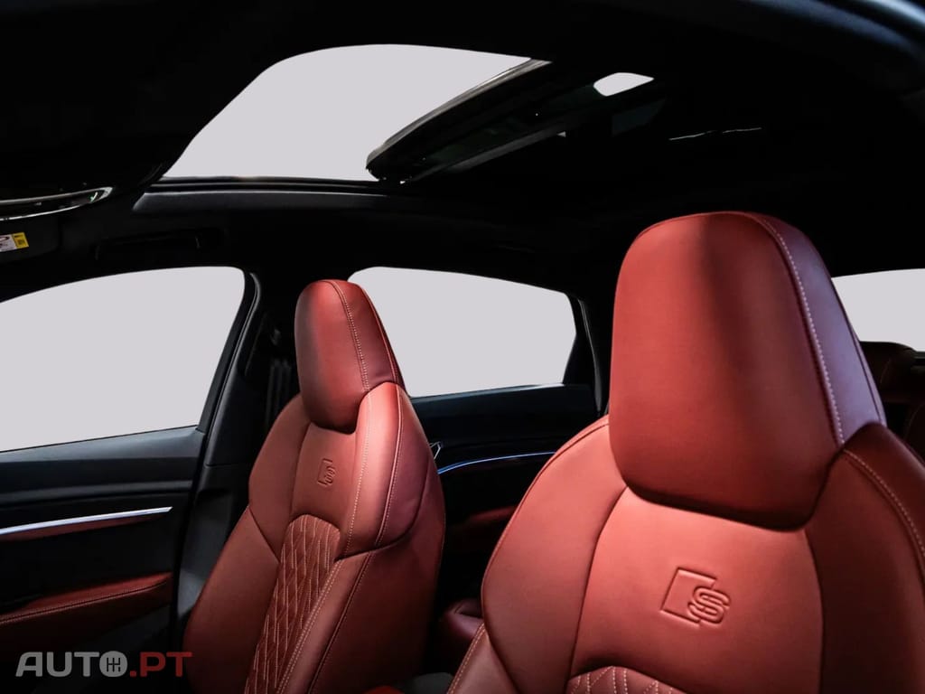 Audi E-Tron I.V.A DEDUTIVEL S BLACK 