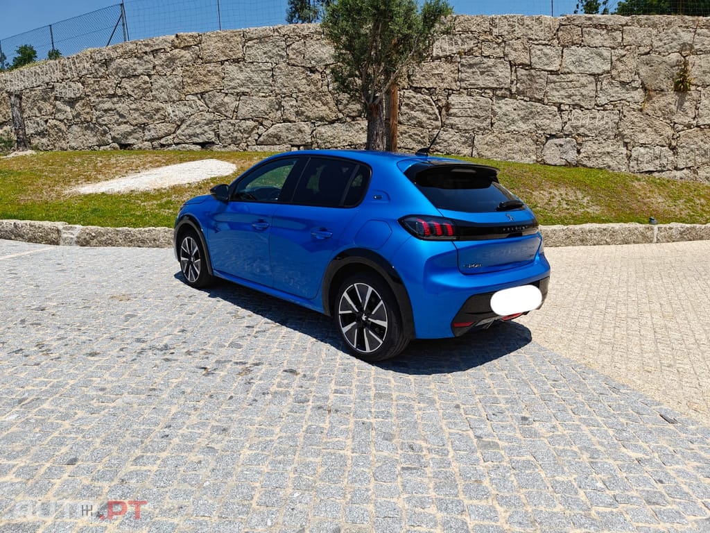 Peugeot E-208 GT Line