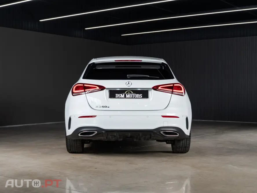 Mercedes-Benz A 250 e AMG Line