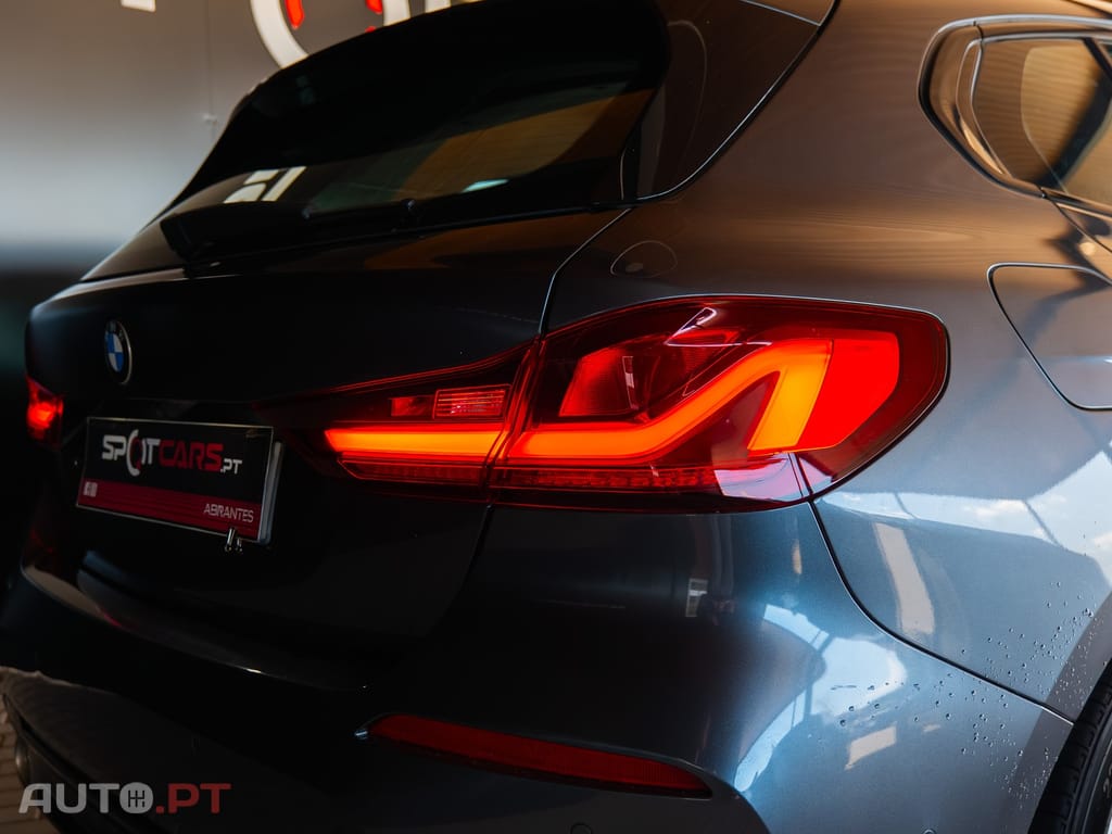 BMW 116 d Linha Sport Auto