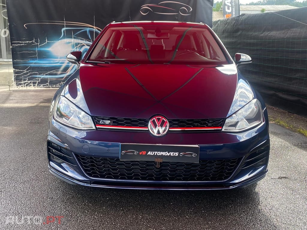 Volkswagen Golf 1.6 TDi BlueMotion Confortline