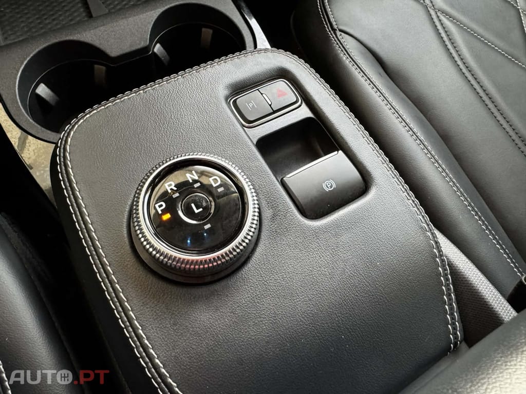 Ford Mustang Mach-E 75.7 kWh Base