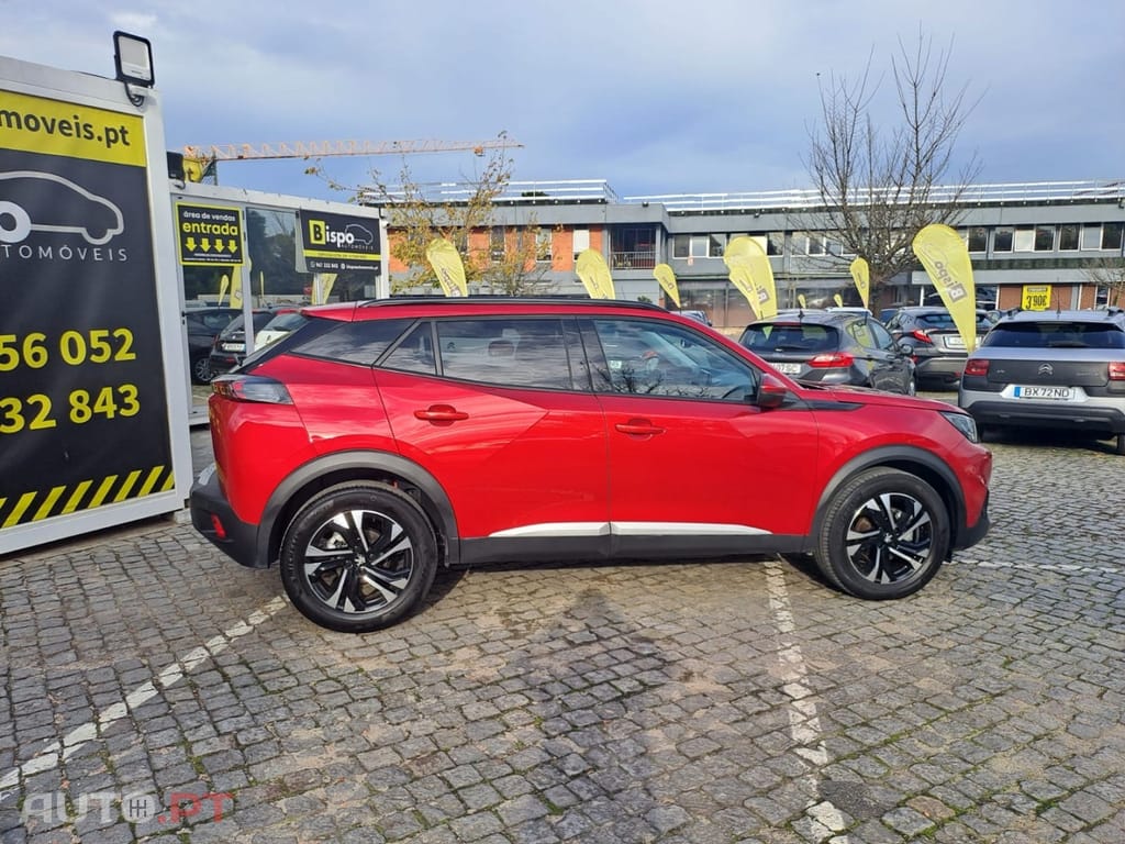 Peugeot 2008 PureTech 130 EAT8 GT