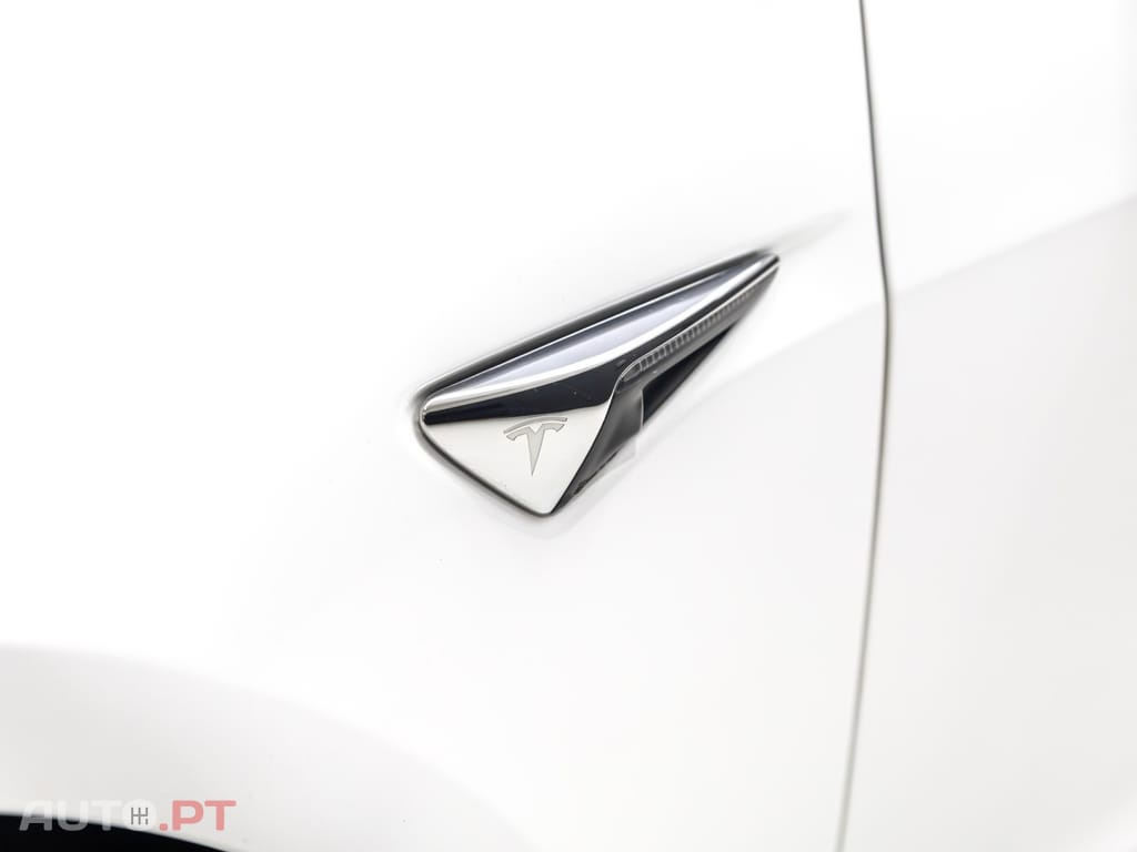 Tesla Model 3 Standard Range Plus RWD