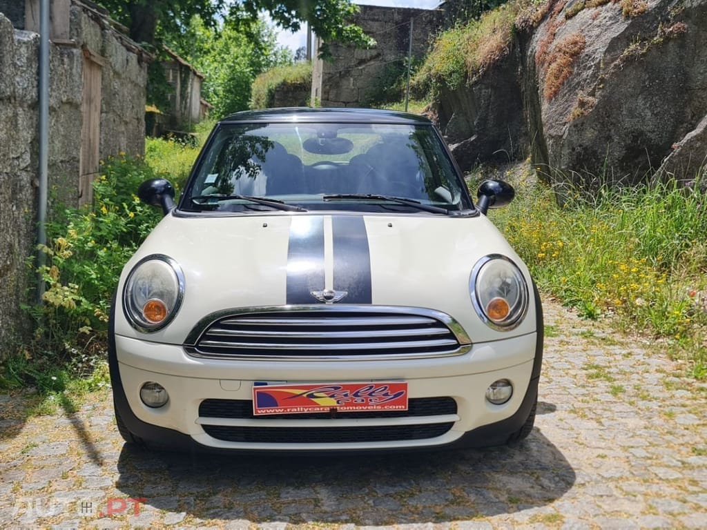 MINI Cooper Cooper D