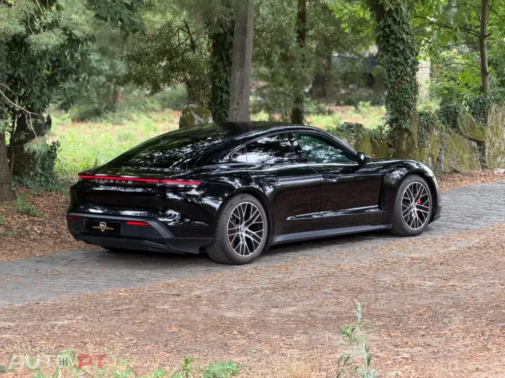 Porsche Taycan 4S Bateria Performance Plus