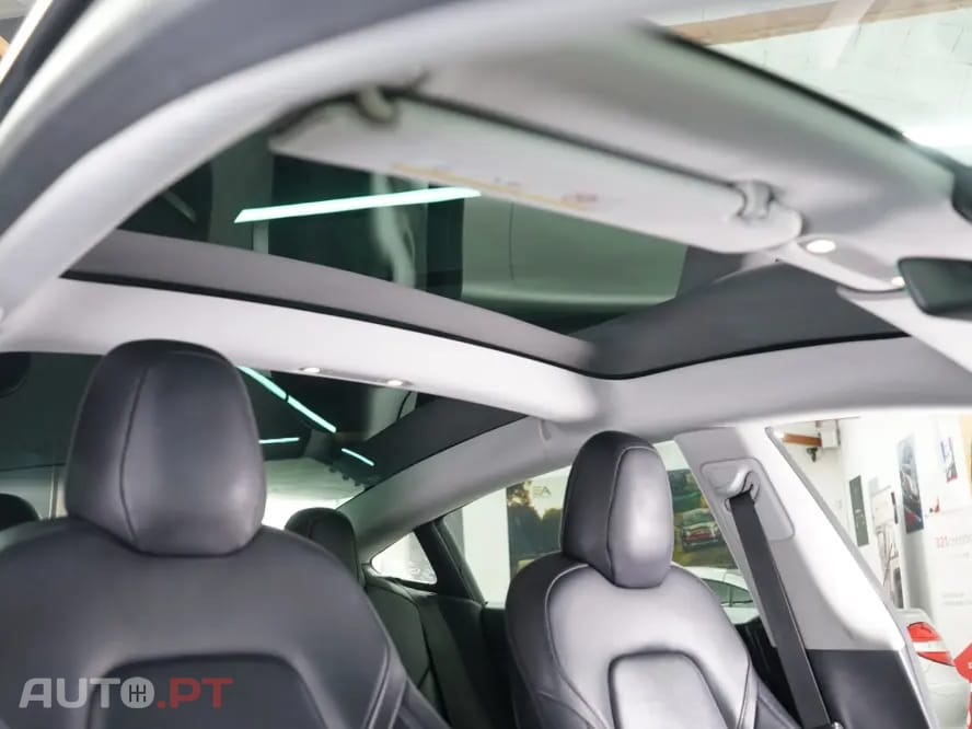 Tesla Model 3 Standard Range Plus RWD