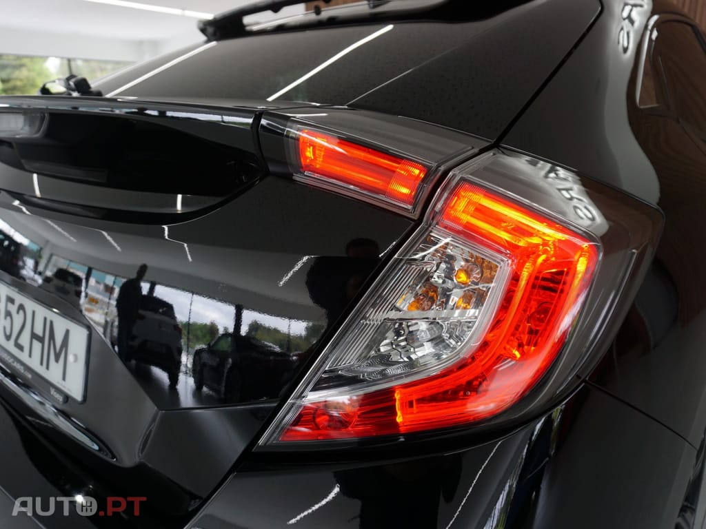 Honda Civic 1.0 i-VTEC Elegance