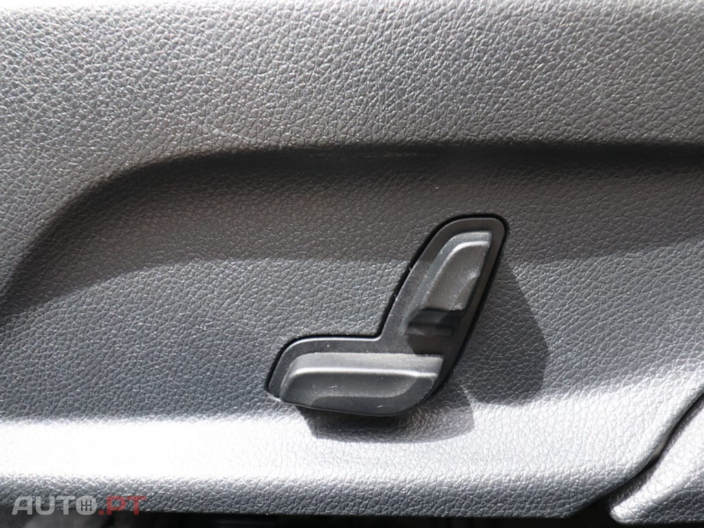 Mercedes-Benz C 220 AMG LINE