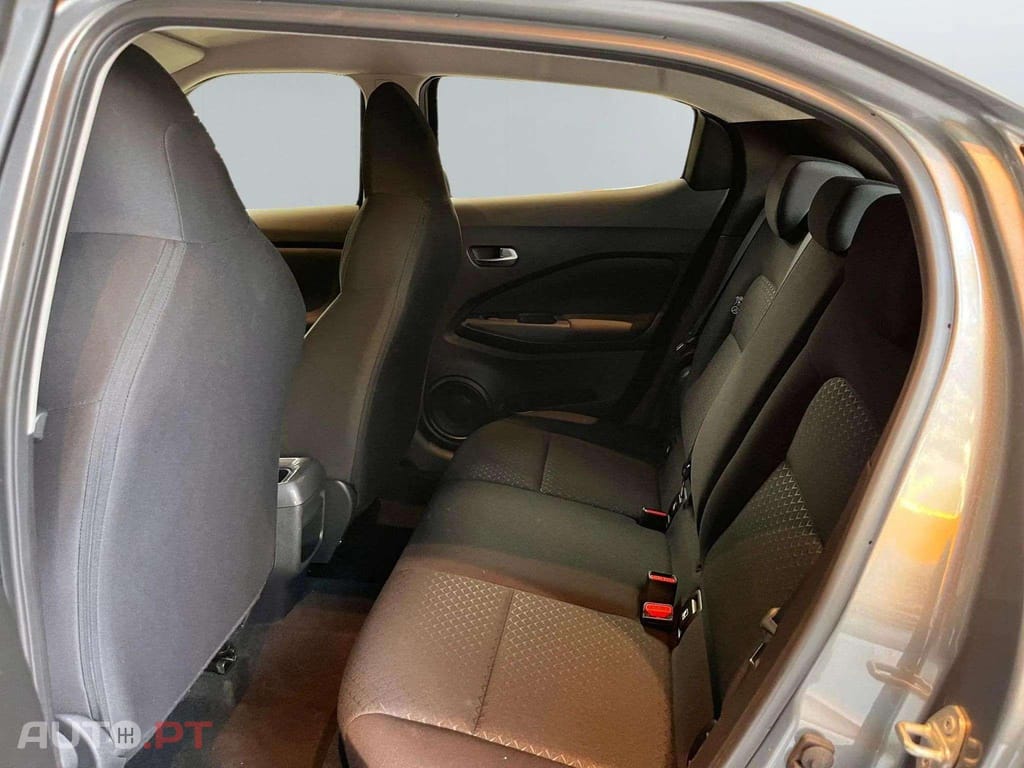 Nissan Juke 1.0 DIG-T ACENTA DCT + LED 