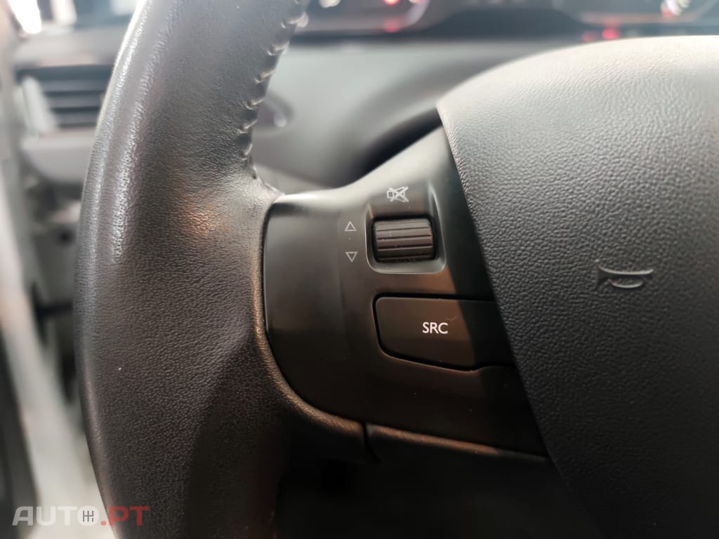 Peugeot 208 1.2 VTi Active