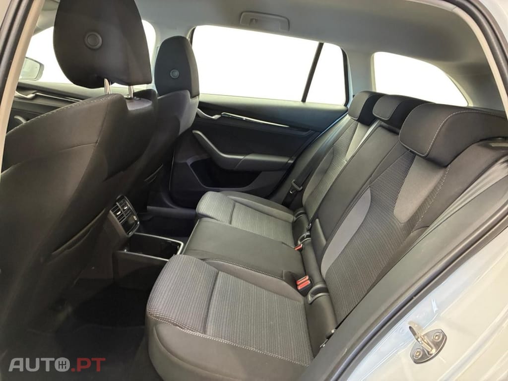 Skoda Octavia Break 1.5 TSI Hybrid Selection DSG7