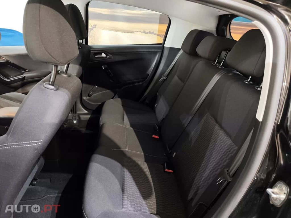 Peugeot 208 1.2 PureTech Style