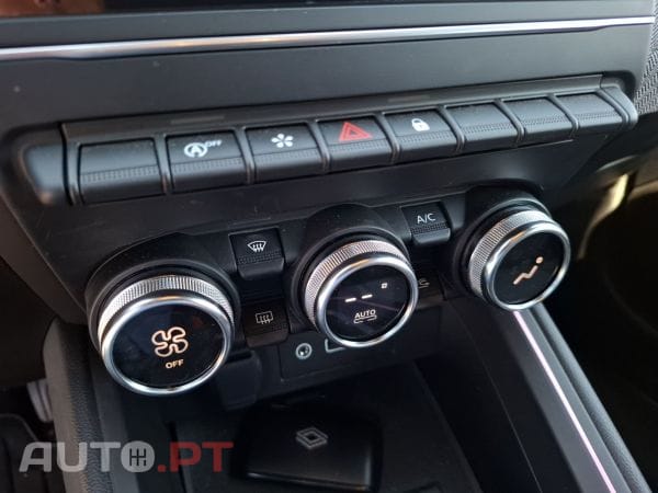 Renault Clio TCe 100 Bi-Fuel Techno