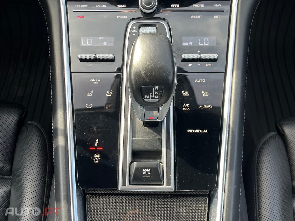 Porsche Panamera 4 E-Hybrid