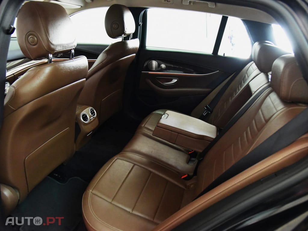 Mercedes-Benz E 300 de Avantgarde