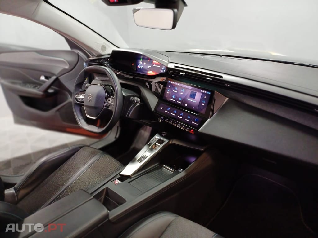 Peugeot 308 SW 1.2 PureTech Allure EAT8