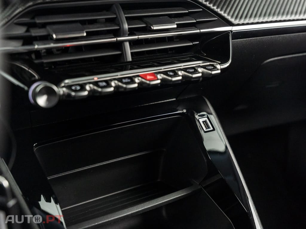 Peugeot 2008 1.5 BlueHDi Active Pack