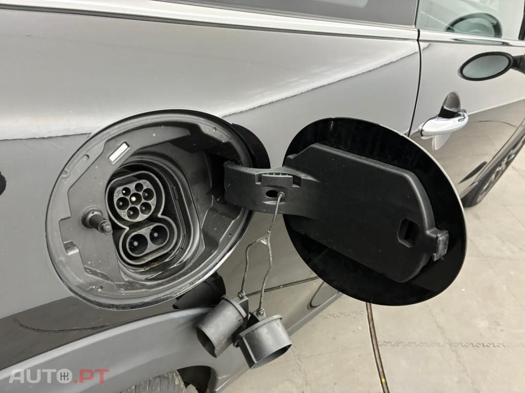 MINI Electric Cooper SE Essential