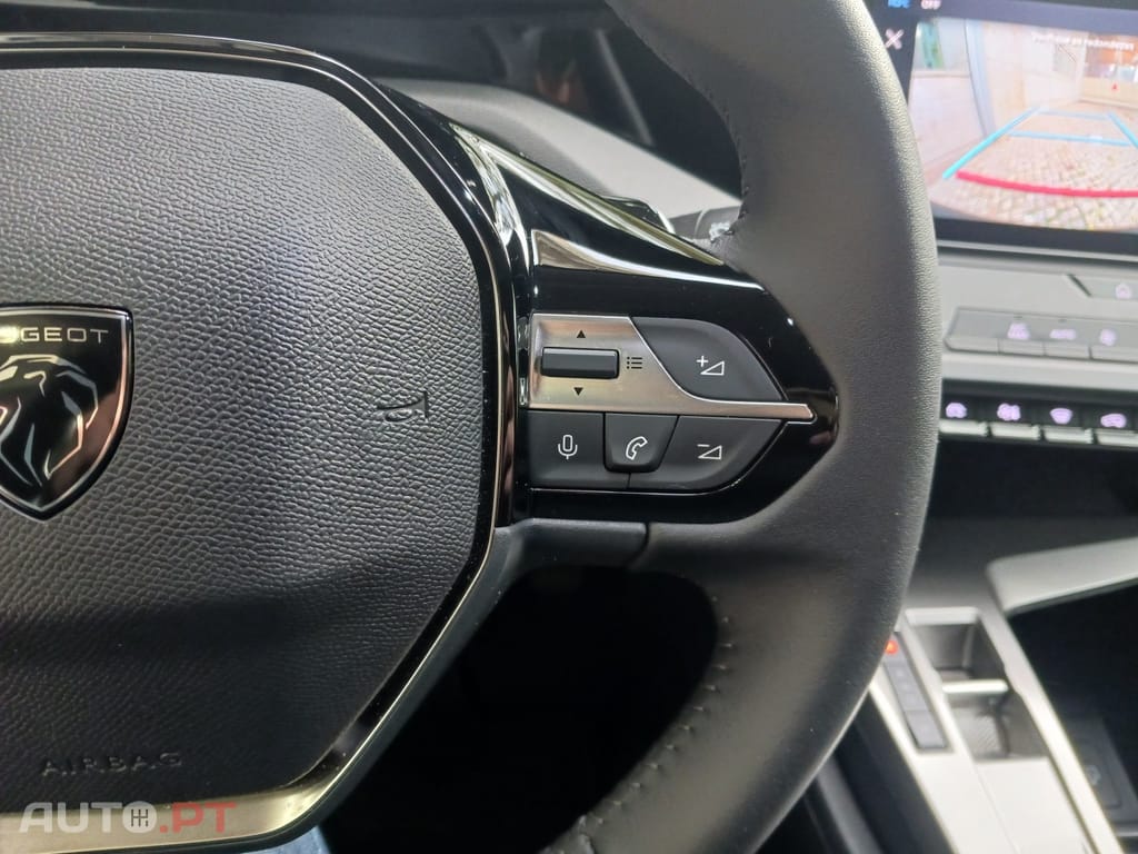 Peugeot 408 1.2 Hybrid Allure e-DCS6