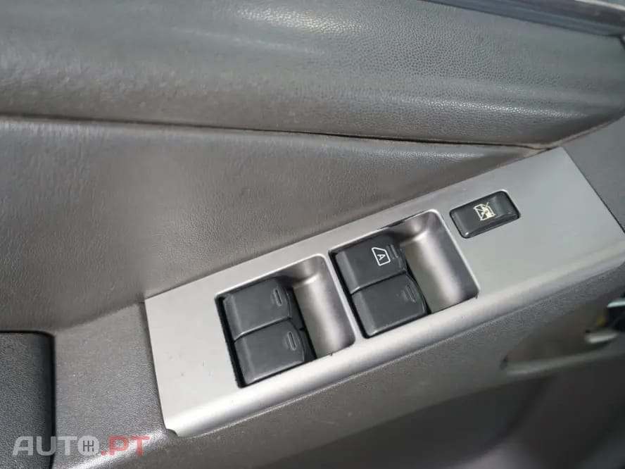 Nissan Navara 2.5 dCi CD SE C-Channel