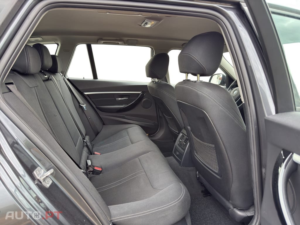 BMW 318 d Touring Line Sport Auto