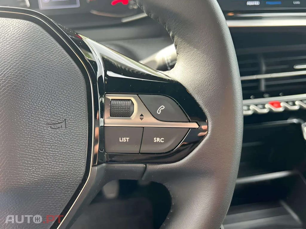 Peugeot 2008 1.2 PureTech 100 Active 5P