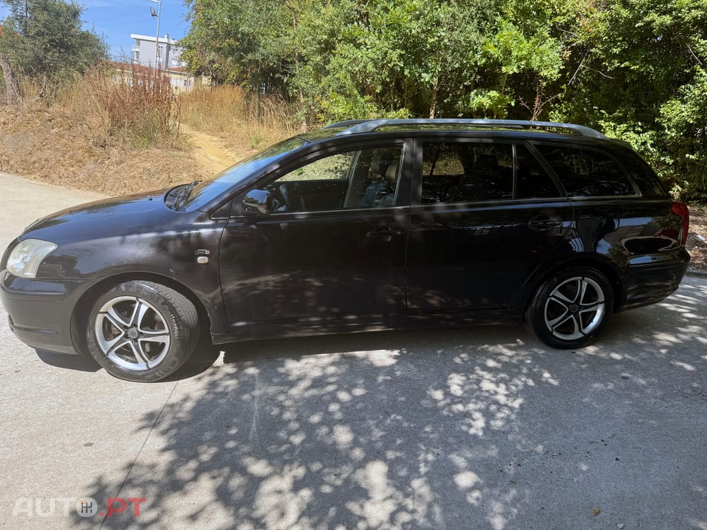 Toyota Avensis SW 2.0 D-4D NACIONAL