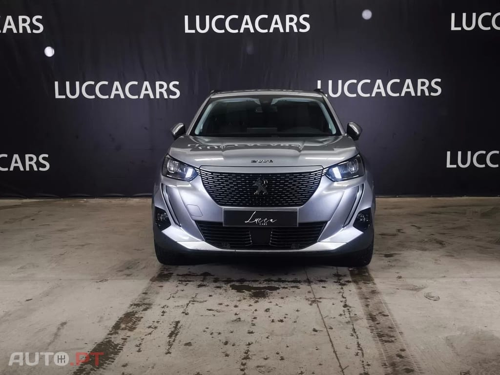 Peugeot E-2008 50 kWh Allure Pack