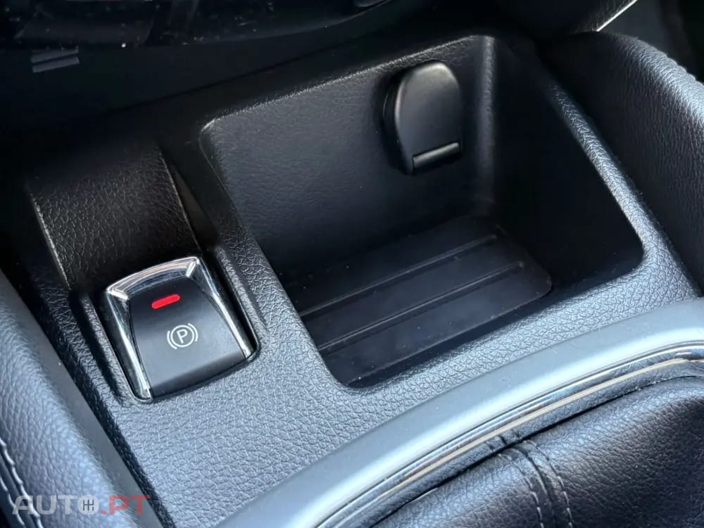 Nissan Qashqai 1.5 dCi Tekna Premium 17 Alcantara
