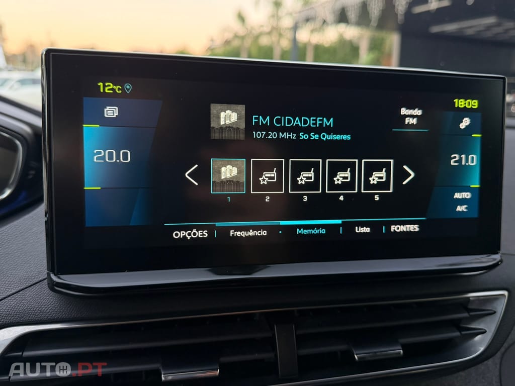 Peugeot 3008 1.6 Hybrid Allure e-EAT8