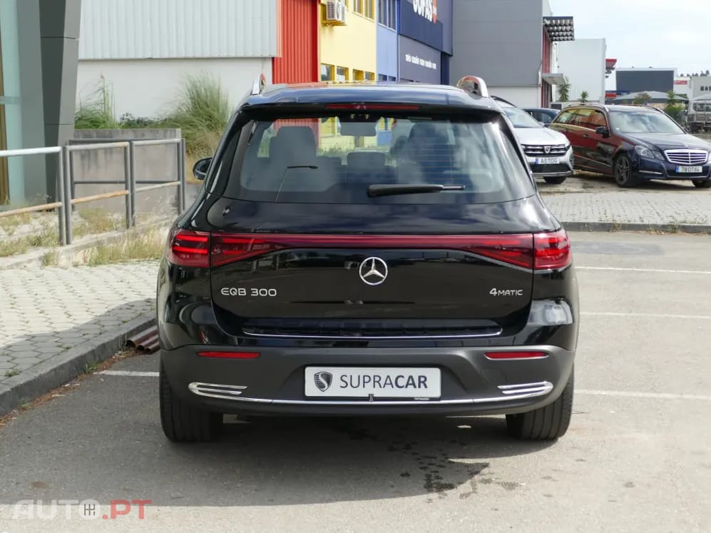 Mercedes-Benz EQB 300 4Matic Progressive