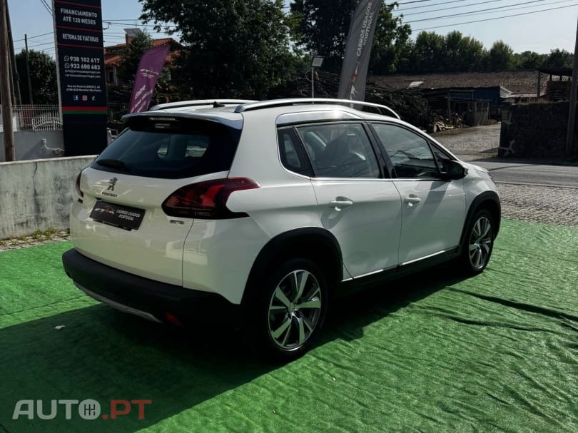 Peugeot 2008 1.2 PureTech Allure
