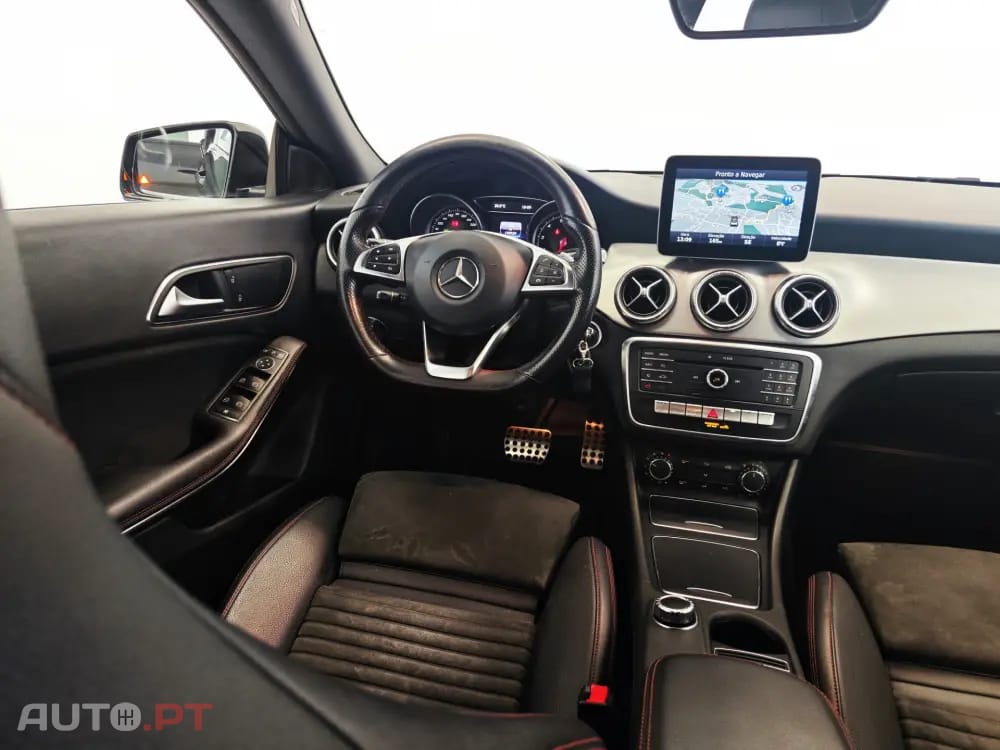 Mercedes-Benz CLA 180 7G-DCT AMG Line