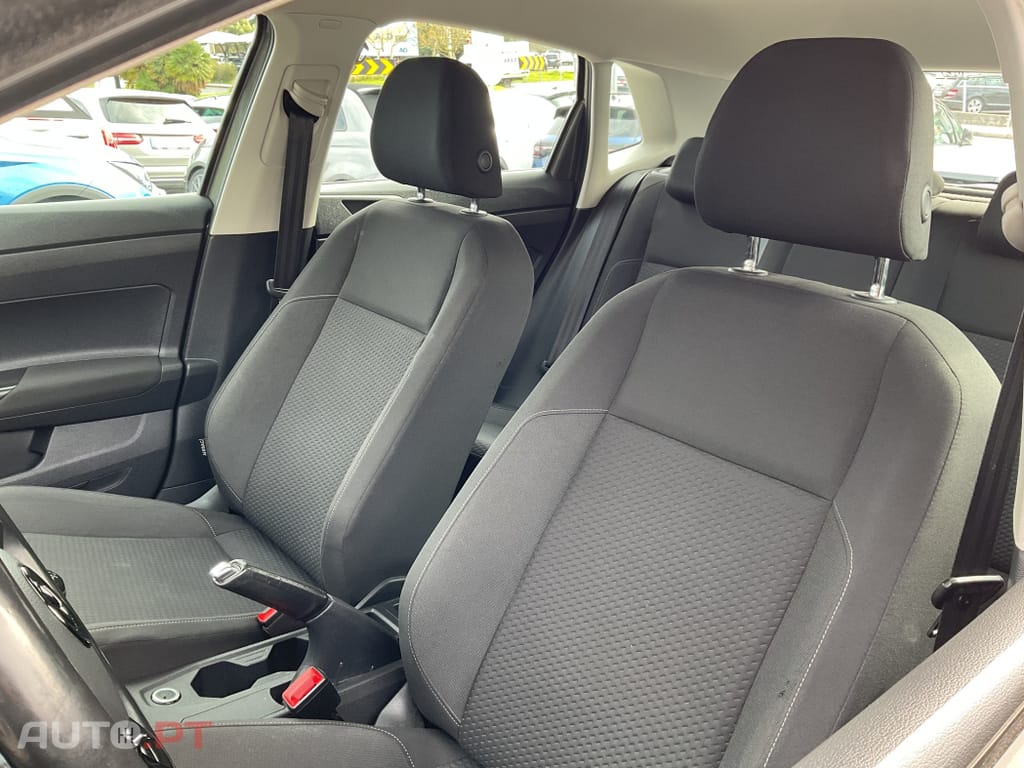 Volkswagen Polo 1.0 Confortline