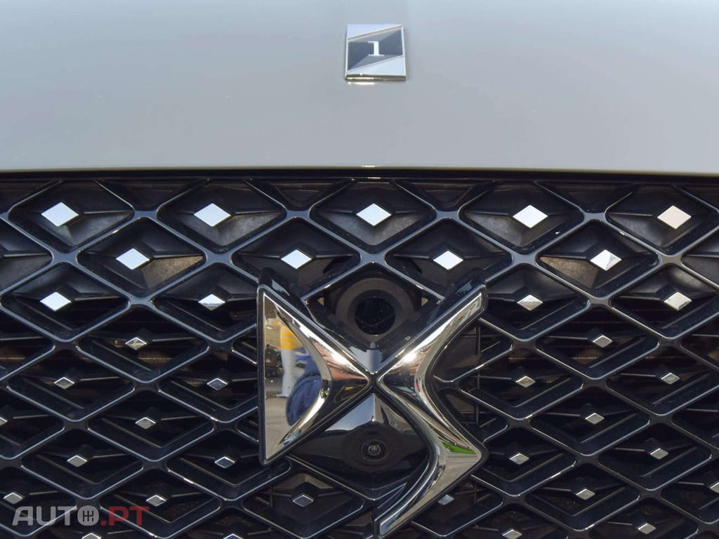 DS DS4 E- Tense 1.6 Hybrid La Premiere