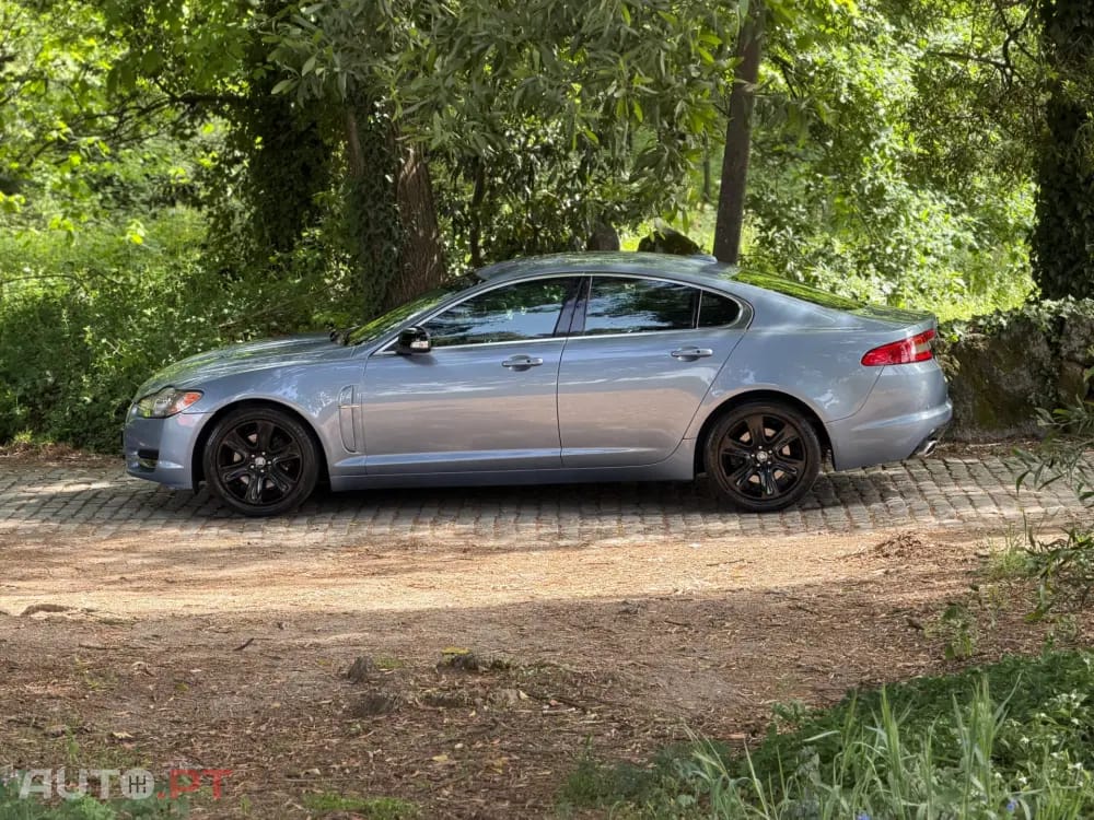 Jaguar XF 2.7 D V6 Premium Luxury
