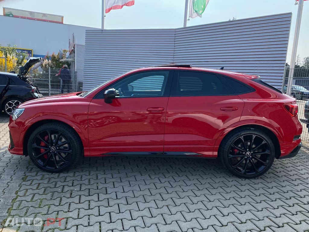 Audi RSQ3 SportBack quattro